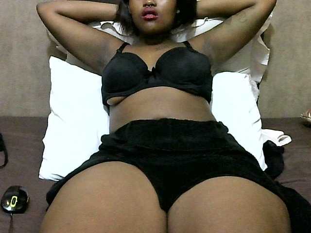 Live sex webcam photo for hugethickt #272316469