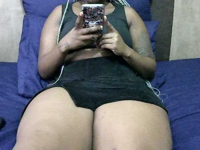 Live sex webcam photo for hugethickt #272710269