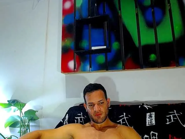 Live sex webcam photo for hugo19cm #276485251