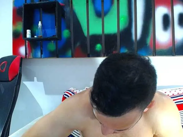 Live sex webcam photo for hugo19cm #291109638