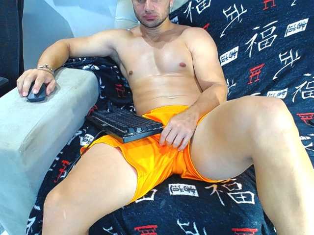 Live sex webcam photo for hugo19cm #291362319