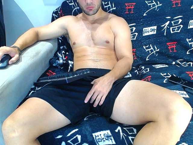 Live sex webcam photo for hugo19cm #291457160