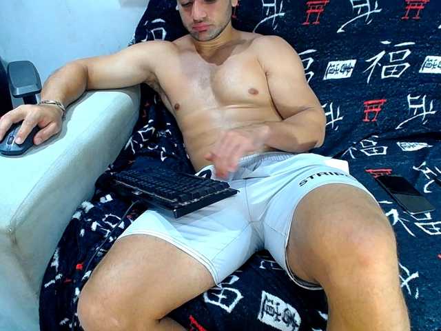 Live sex webcam photo for hugo19cm #292065449