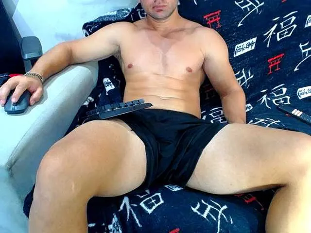 Live sex webcam photo for hugo19cm #292249026