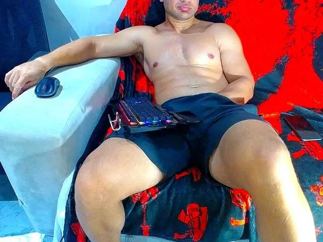 Live sex webcam photo for hugo19cm #293567453