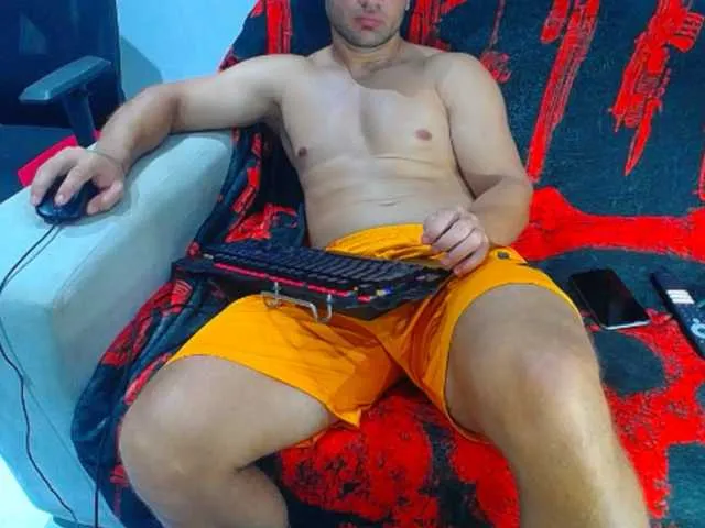 Live sex webcam photo for hugo19cm #293808685