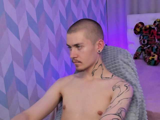 Live sex webcam photo for humpty4dumpty #287764033