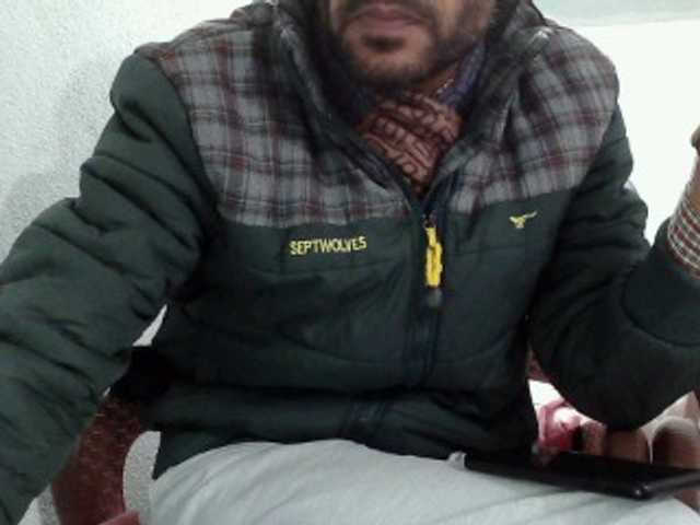 Live sex webcam photo for humtum090986 #277017916