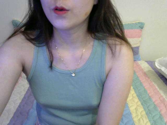 Live sex webcam photo for hye-lovely #274125531