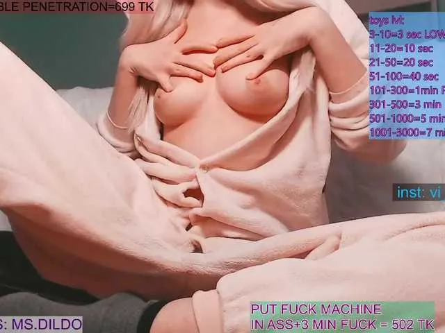 Live sex webcam photo for i-fuckmachine #271722857