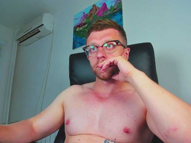 Live sex webcam photo for iFindomguy #291308605