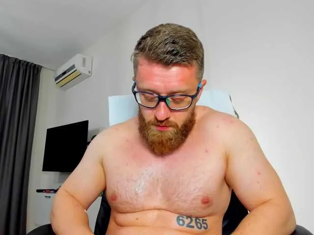 Live sex webcam photo for iFindomguy #293564424