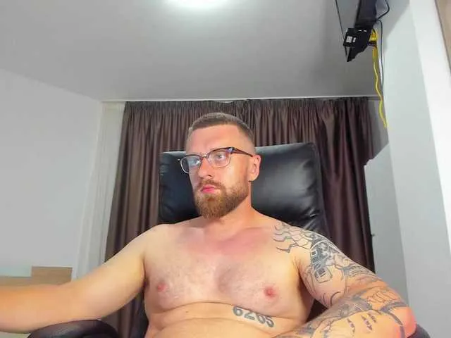 Live sex webcam photo for iFindomguy #294042185