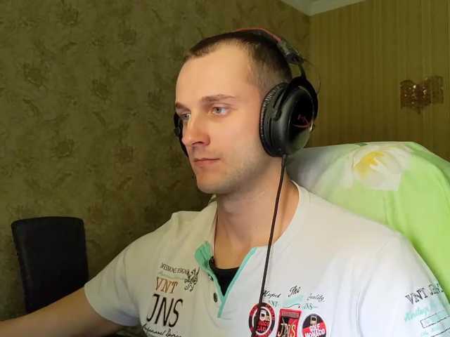 Live sex webcam photo for iMadeon #274665948