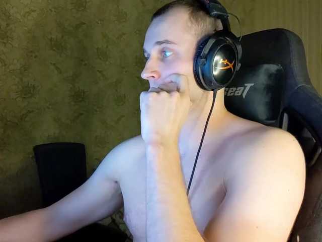 Live sex webcam photo for iMadeon #276350185