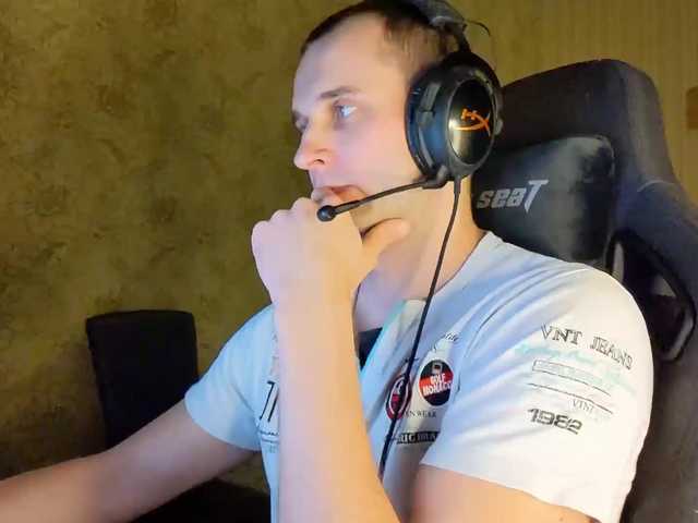 Live sex webcam photo for iMadeon #276441670