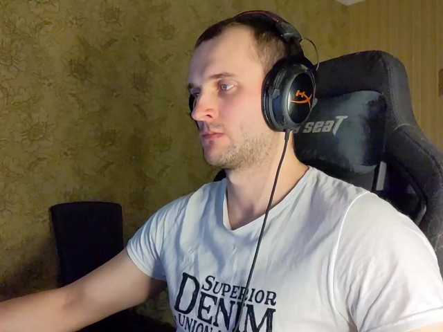 Live sex webcam photo for iMadeon #276516374