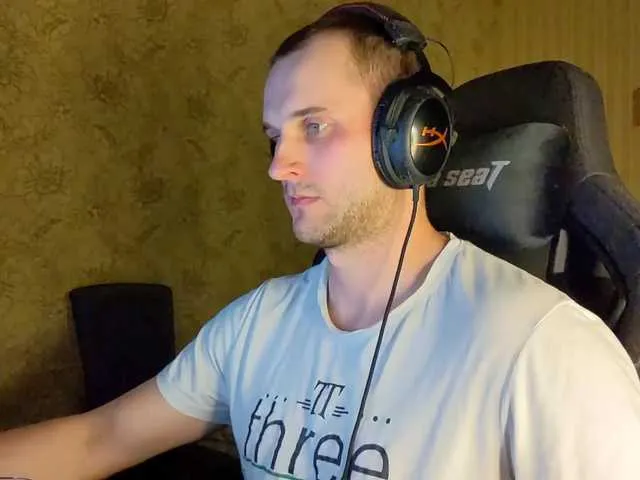 Live sex webcam photo for iMadeon #276621745