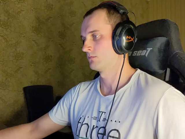 Live sex webcam photo for iMadeon #276685021