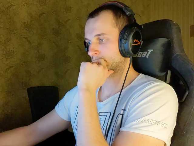 Live sex webcam photo for iMadeon #276733399