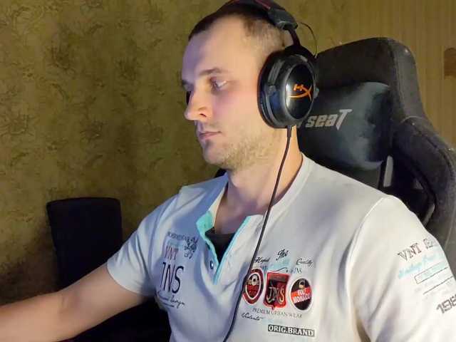 Live sex webcam photo for iMadeon #276784108