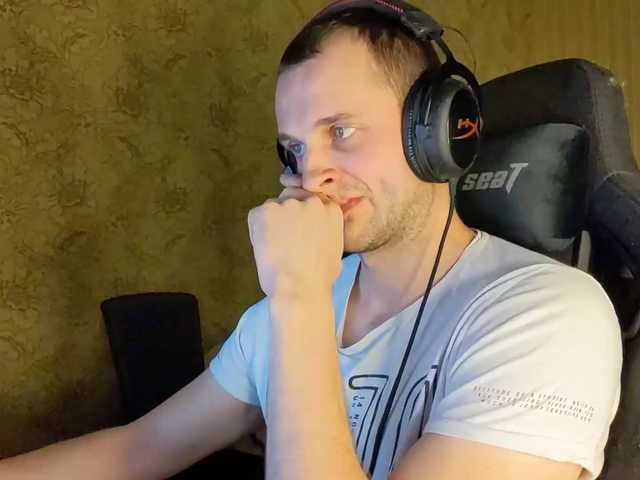 Live sex webcam photo for iMadeon #276923239