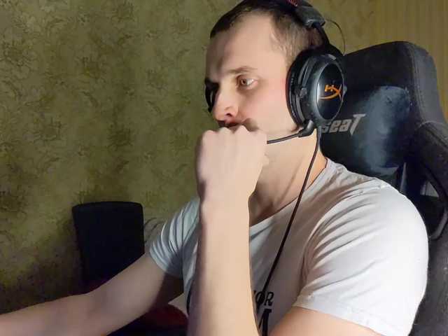 Live sex webcam photo for iMadeon #277140361