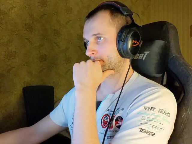 Live sex webcam photo for iMadeon #277271455