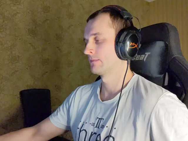 Live sex webcam photo for iMadeon #277389447