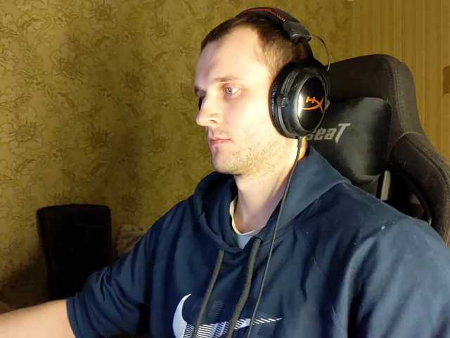 Live sex webcam photo for iMadeon #277416239