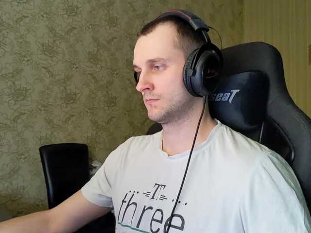 Live sex webcam photo for iMadeon #277535974