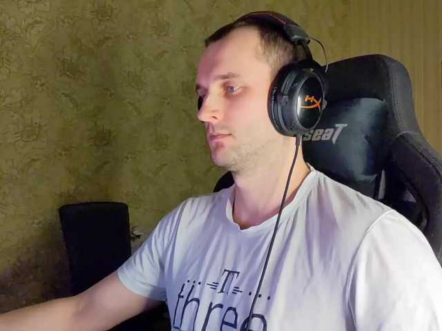 Live sex webcam photo for iMadeon #277537327