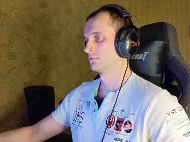 Live sex webcam photo for iMadeon #277570960