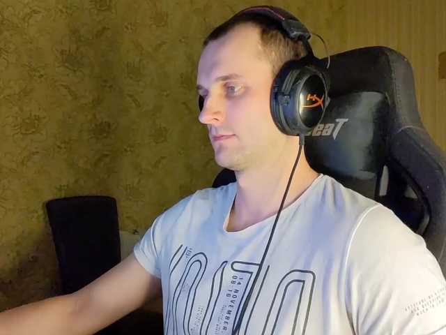 Live sex webcam photo for iMadeon #277759606