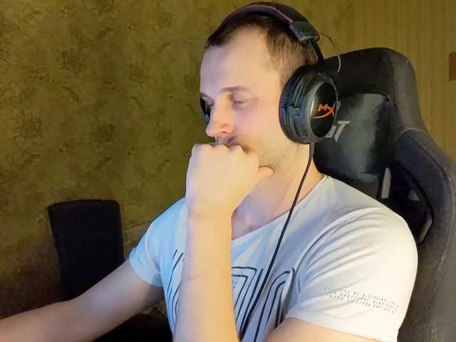 Live sex webcam photo for iMadeon #277765750