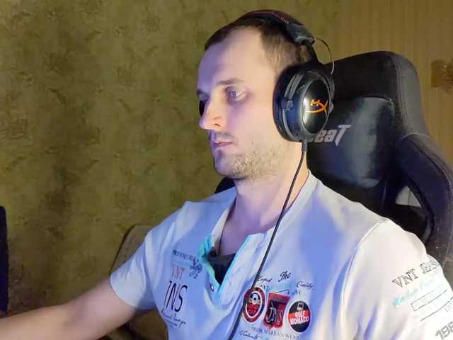 Live sex webcam photo for iMadeon #277799569