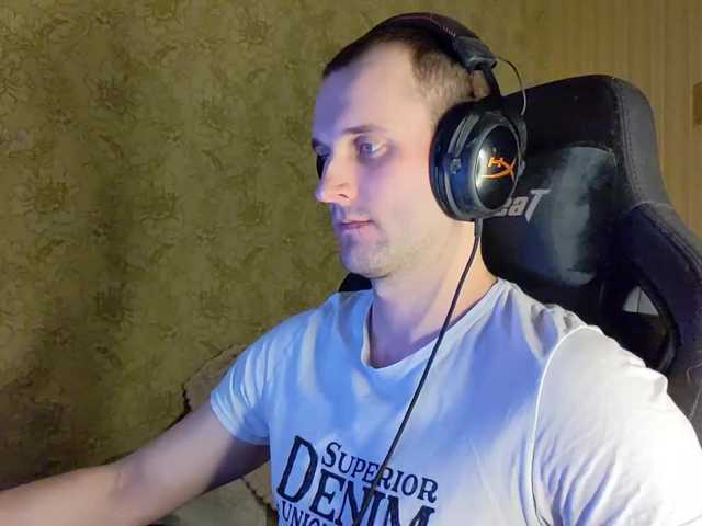 Live sex webcam photo for iMadeon #277908175