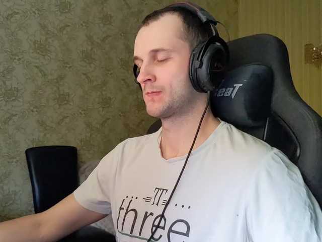 Live sex webcam photo for iMadeon #277991984