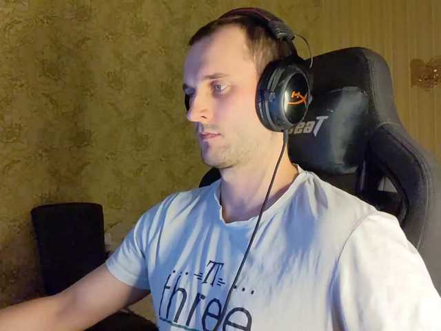 Live sex webcam photo for iMadeon #277999147