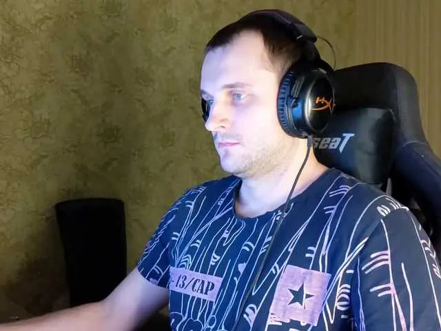 Live sex webcam photo for iMadeon #290807659