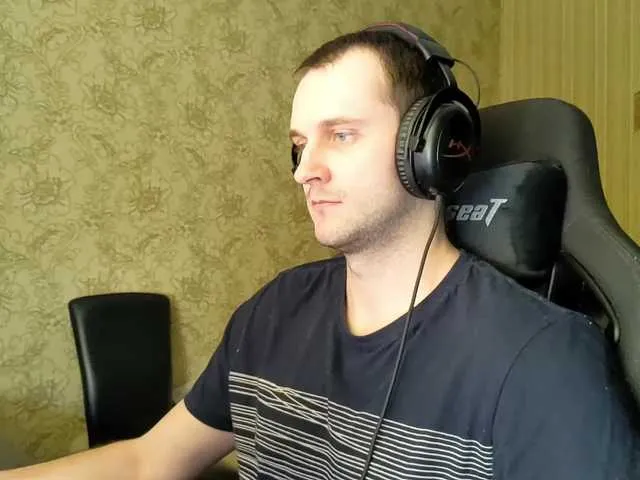 Live sex webcam photo for iMadeon #290875875