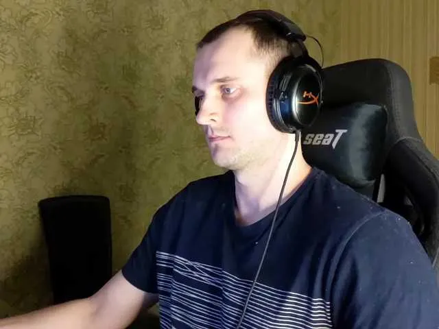 Live sex webcam photo for iMadeon #290903869