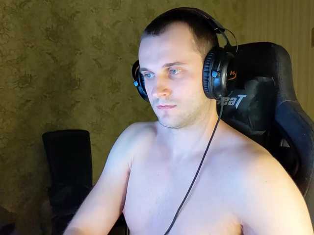 Live sex webcam photo for iMadeon #291402061