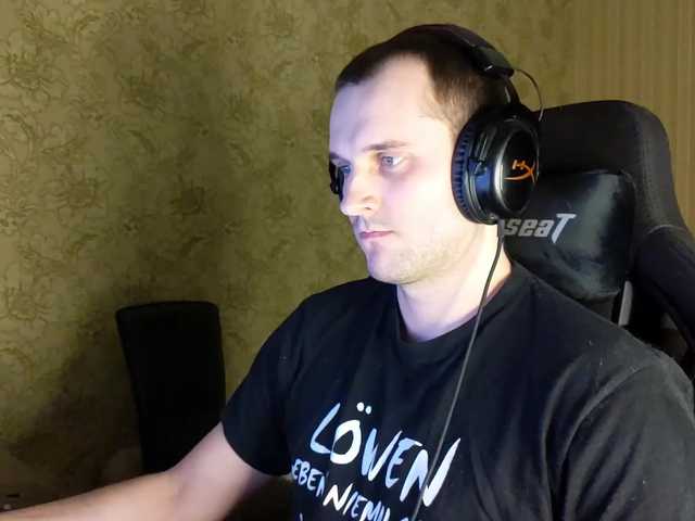 Live sex webcam photo for iMadeon #292103457