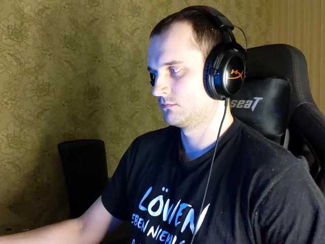 Live sex webcam photo for iMadeon #292338032