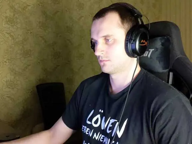 Live sex webcam photo for iMadeon #292363703