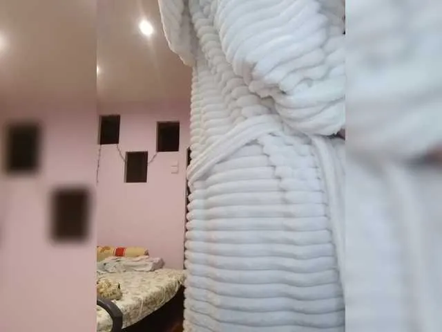 Live sex webcam photo for iSexyGerl #276292575