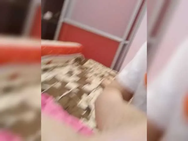 Live sex webcam photo for iSexyGerl #277294592