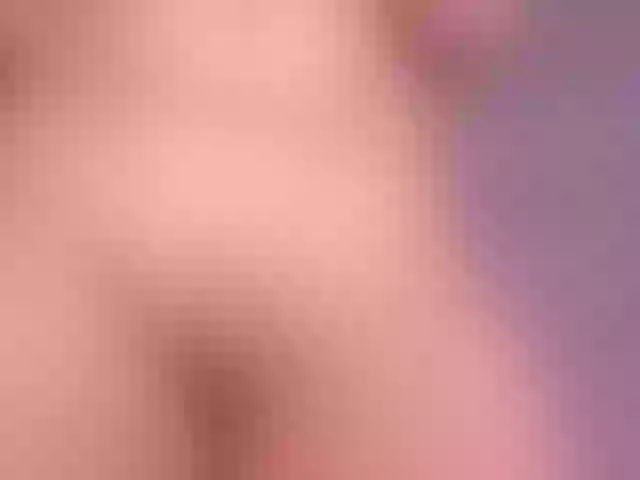 Live sex webcam photo for iam-ella18 #277276884