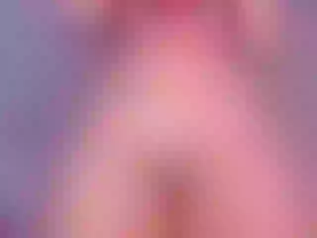 Live sex webcam photo for iam-ella18 #277318173